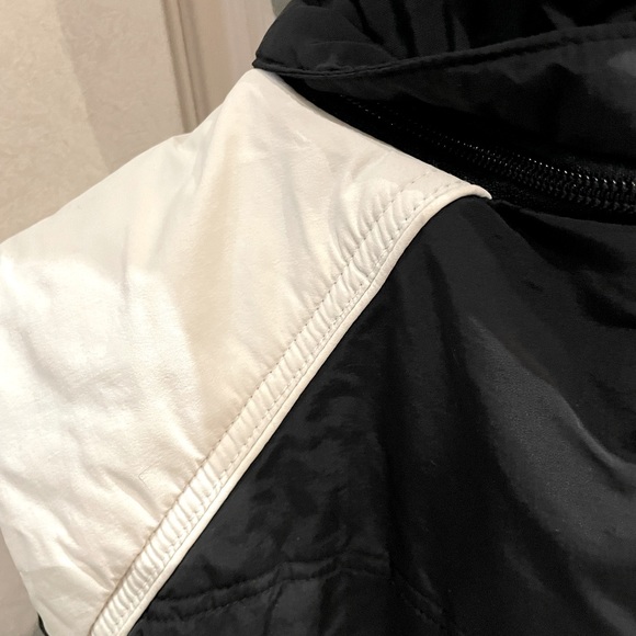 ⬇️ $21.00 ⬇️ Alpinetek large black and white vest - Picture 9 of 10